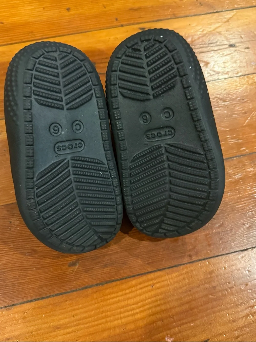 Crocs Classic Puff Moc preschool size 6C
